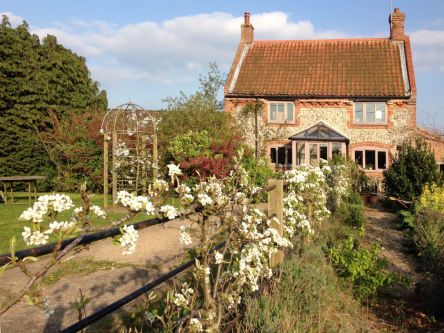 David Parrys Cottage in Norfolk_resized.jpg