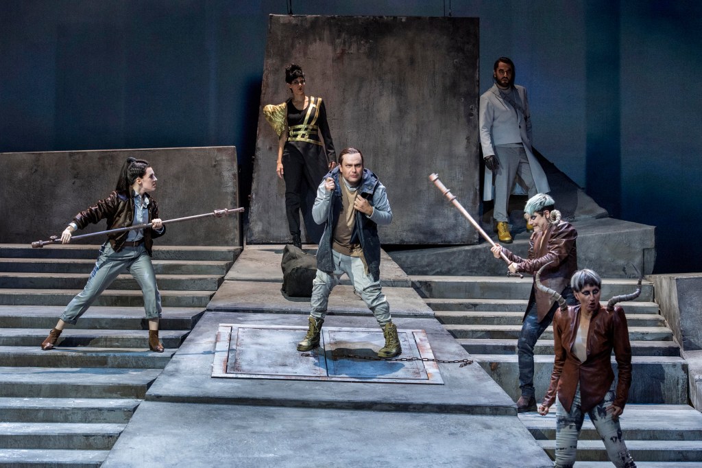 Dieses Bild hat ein leeres alt-Attribut; sein Dateiname ist calisto-2276.jpg.